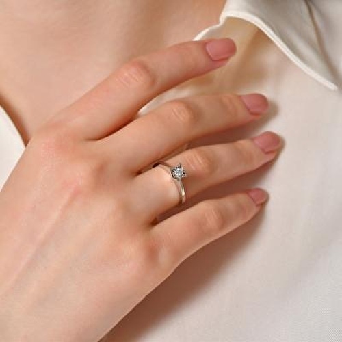 Pırlanta Tektaş Yüzük