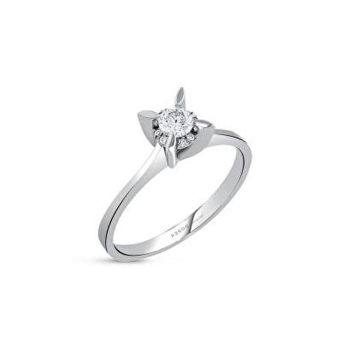 Pırlanta Tektaş Yüzük